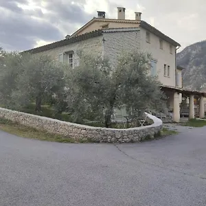 studio-massacan.fr-provencehotel.com/